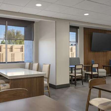Holiday Inn Express & Suites Phoenix - Midtown, An Ihg Hotel