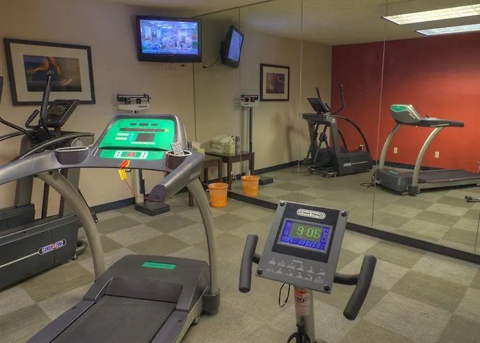 Express & - Midtown, An Ihg Hotel 3*