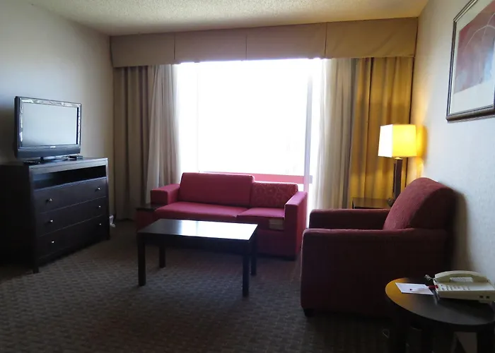 Express & - Midtown, An Ihg Hotel
