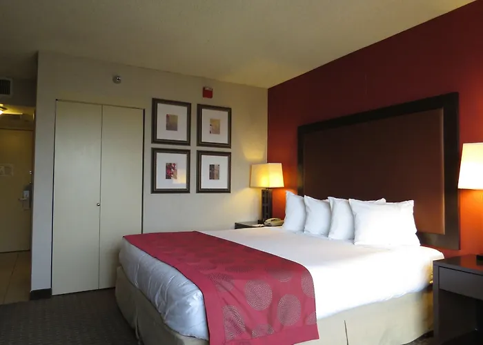 Express & - Midtown, An Ihg Hotel