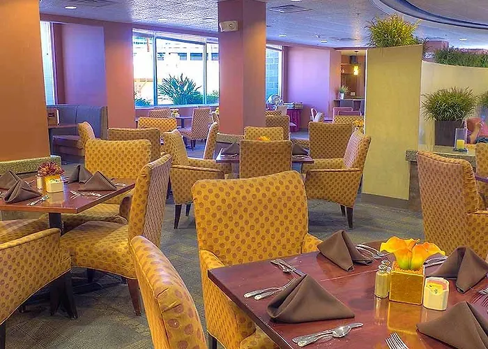 Express & - Midtown, An Ihg 3* Phoenix