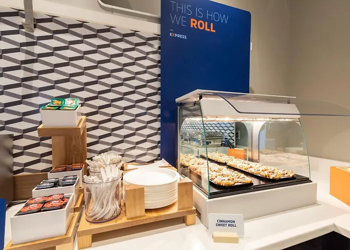 Hotel Express & - Midtown, An Ihg 3*