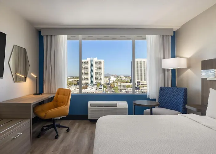 Express & - Midtown, An Ihg 3*