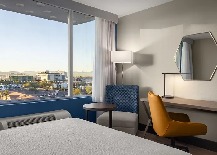 Hotel Express & - Midtown, An Ihg 3*