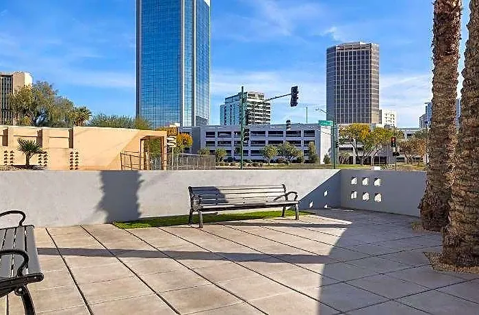 Express & - Midtown, An Ihg Phoenix