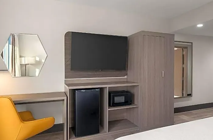 Hotel Express & - Midtown, An Ihg