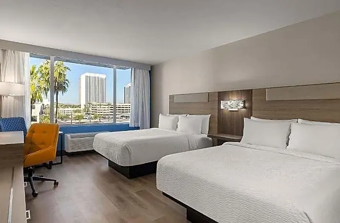 Hotel Express & - Midtown, An Ihg 3*