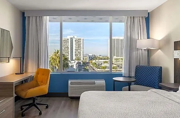 Express & - Midtown, An Ihg 3* Phoenix